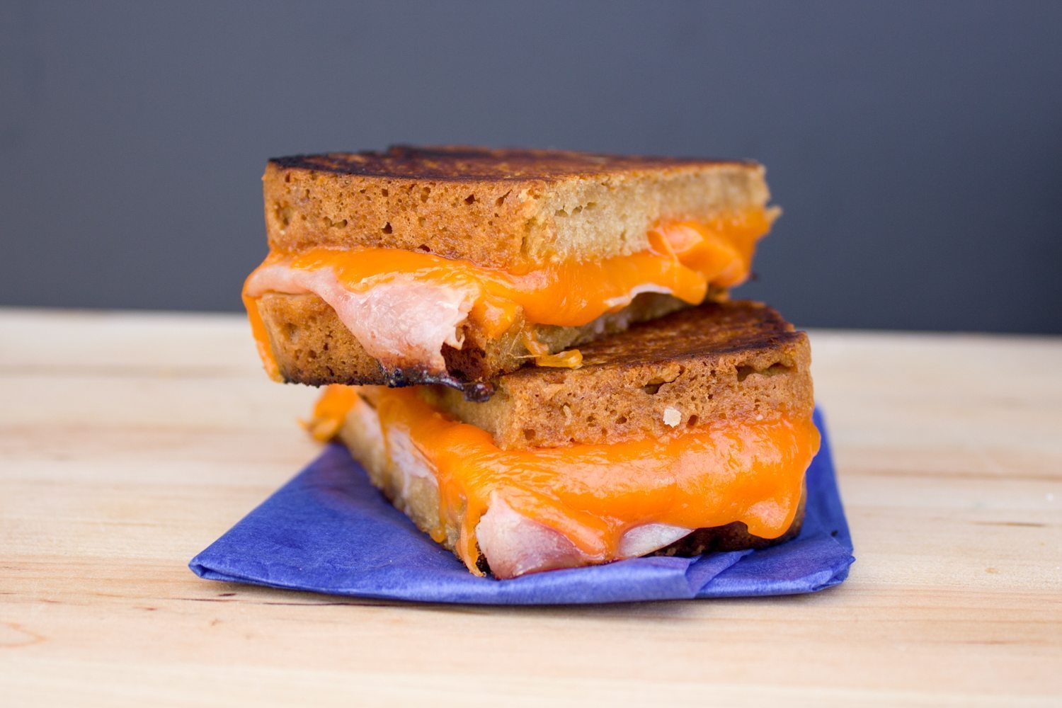 Smoked Cheddar and Ham Grilled Cheese Sandwich Recipe | Bradley